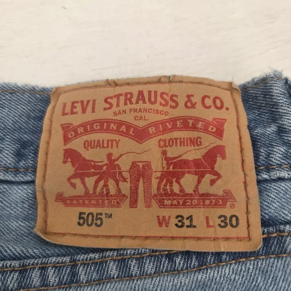 Levis 505 Jeans Mens 31x30 Blue Straight Leg Medium Wash Denim Pants Distressed